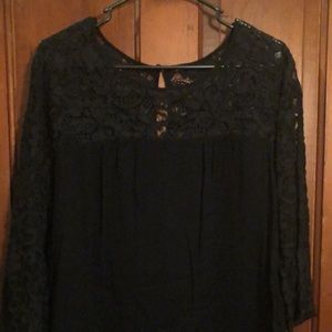 Old Navy flowy lace top